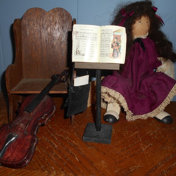 Seated Wooden Doll Playing Base Fiddle & Music Stand - Picture 2 of 5
